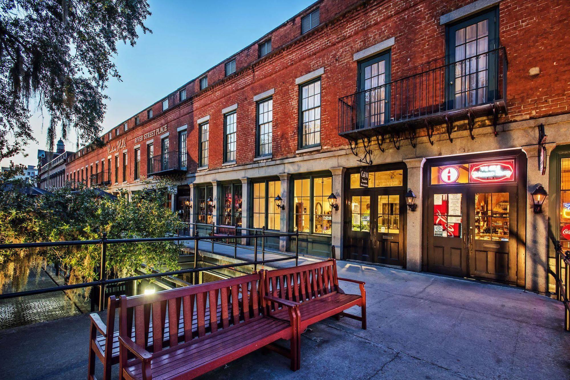 River Street Inn (Adults Only) Savannah Exterior photo